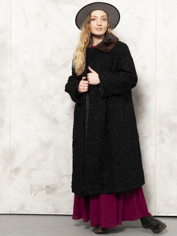 Vintage 60's Women Black Fur Coat - NorthernGrip