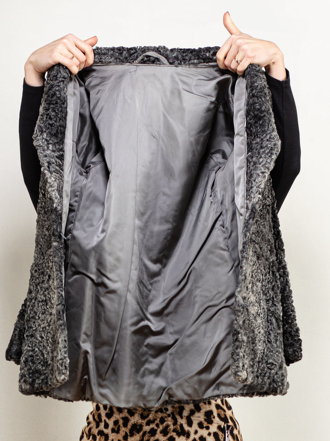 Vintage 70's Women Karakul Fur Jacket in Grey - NorthernGrip