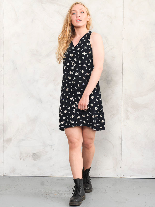 Vintage Online Store | 90's Black Floral Dress