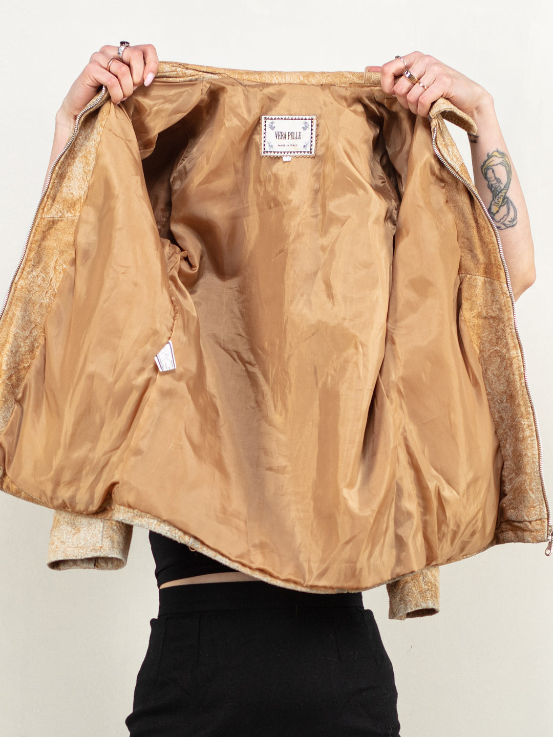 Vintage 90's Women Distressed Suede Jacket in Beige - NorthernGrip