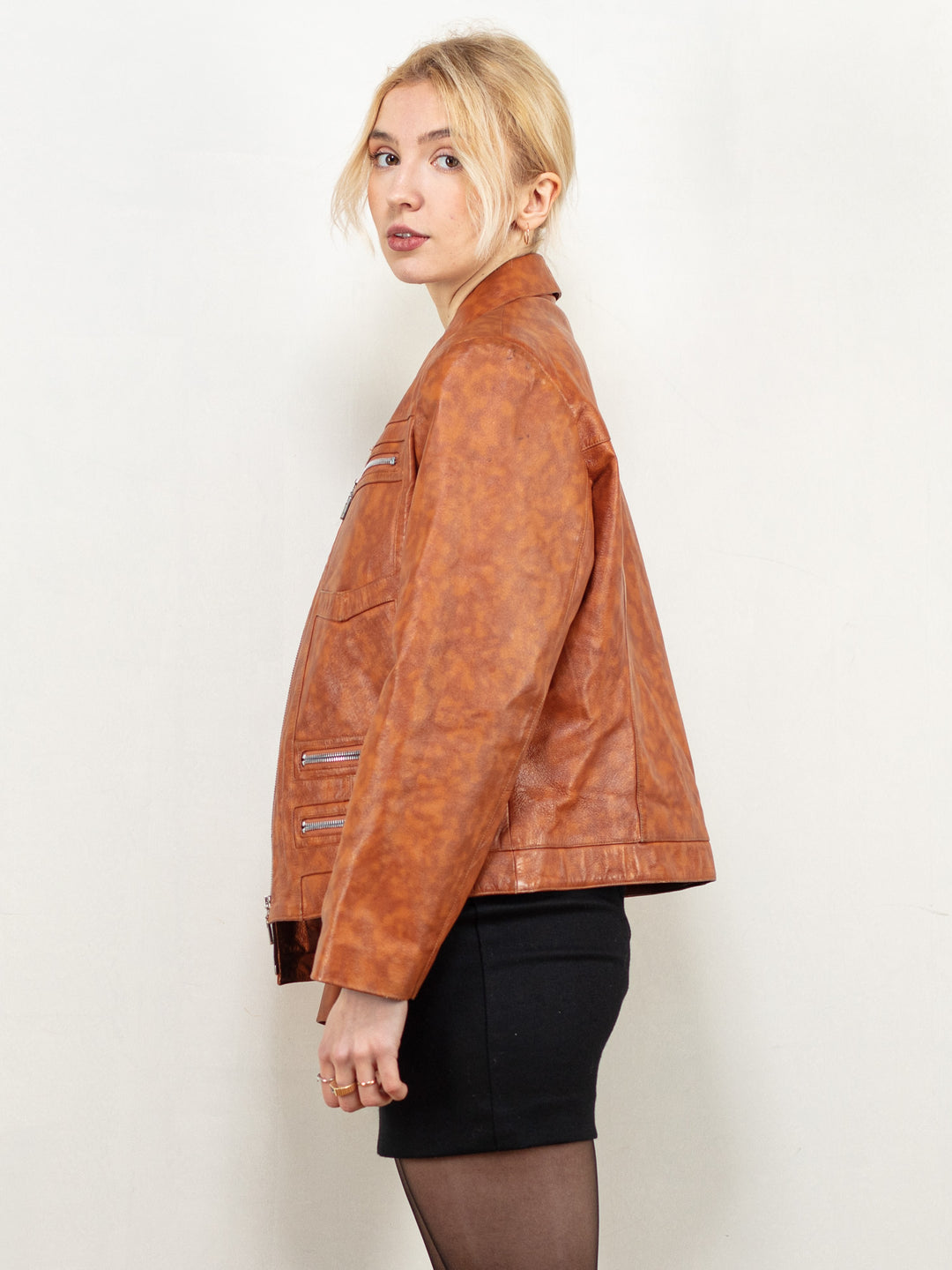 Vintage 80's Women Leather Bomber Jacket in Brown - NorthernGrip
