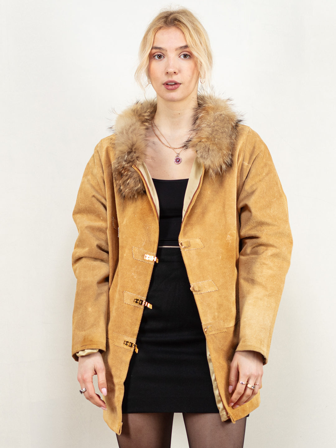 Vintage 70's Women Suede Jacket in Brown - NorthernGrip