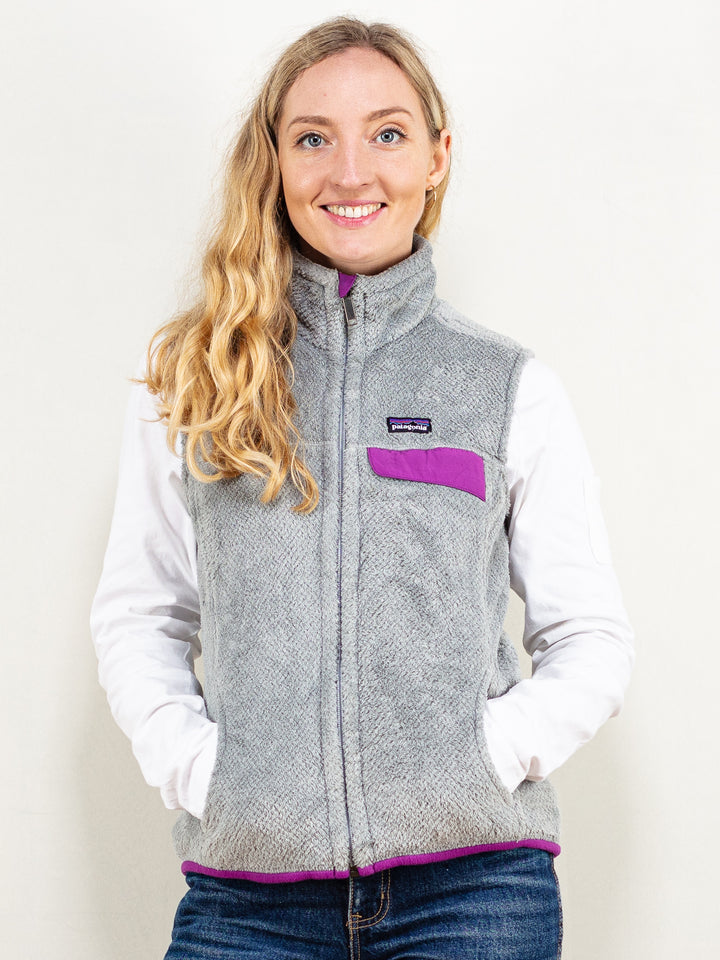 Vintage 90's Women Patagonia Fleece Vest in Grey - NorthernGrip