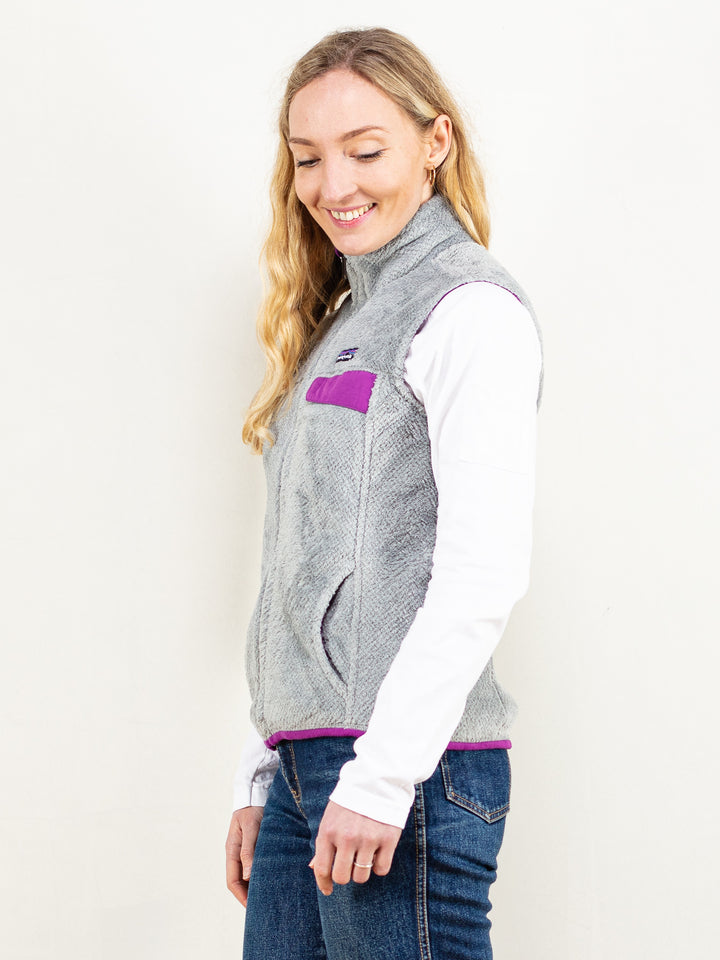 Vintage 90's Women Patagonia Fleece Vest in Grey - NorthernGrip