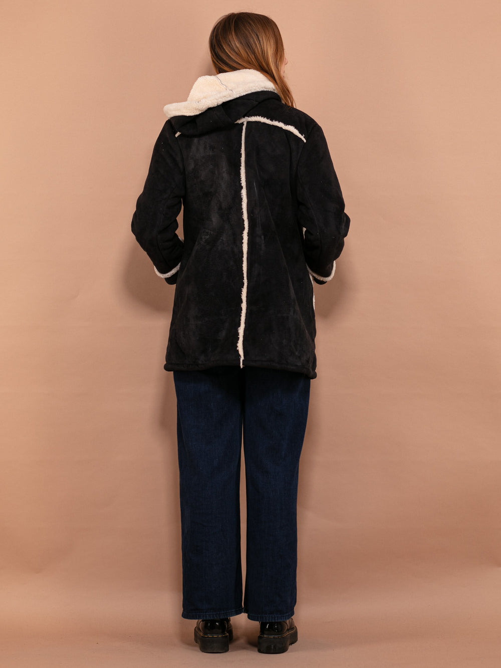 Vintage 90's Women Faux Sheepskin Coat in Black - NorthernGrip