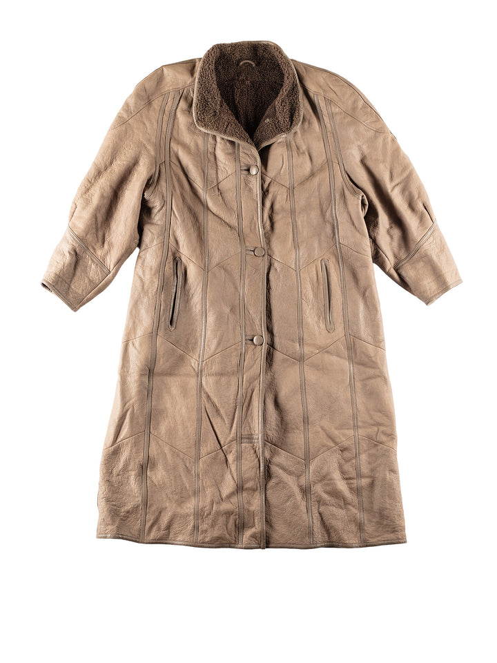 Vintage 90's Women Sheepskin Coat in BeigeMN810