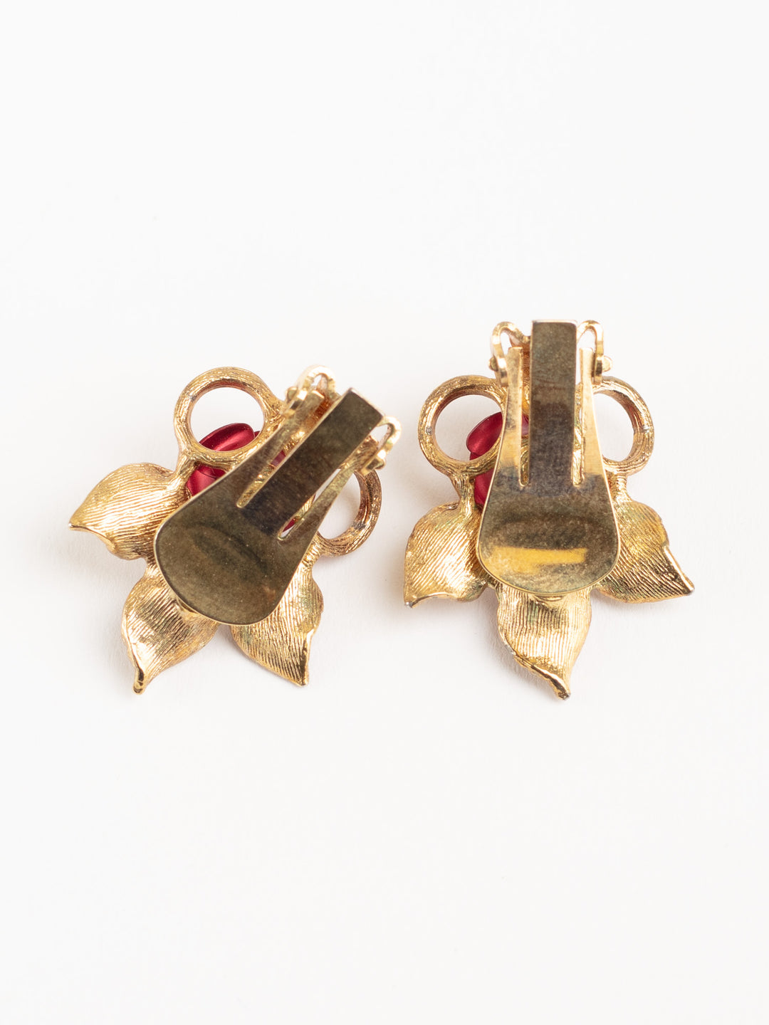 Vintage Red Rose Clip-On Earrings with Gold-Tone Leaf Design
