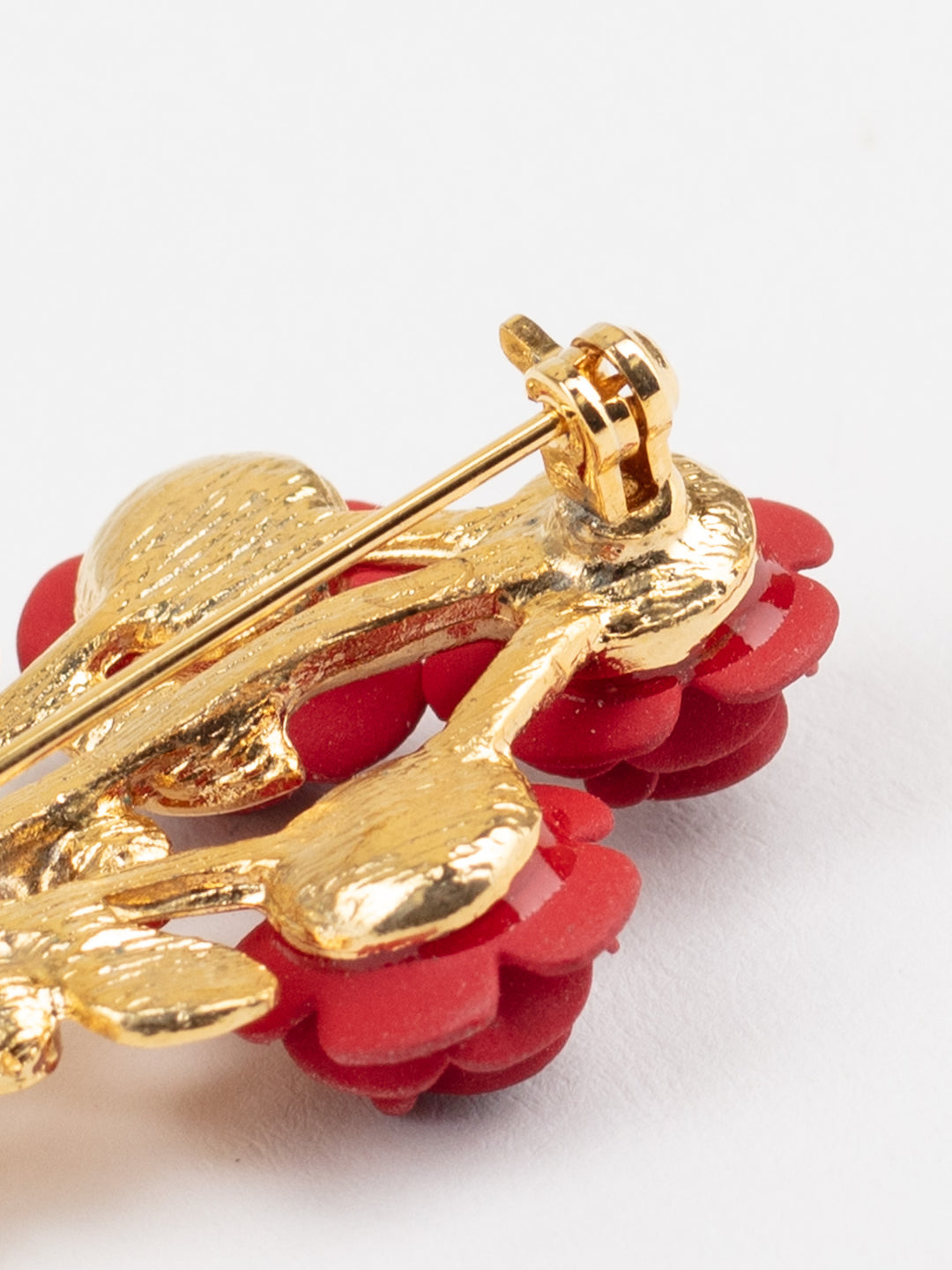 Vintage Gold-Tone Red Rose Bouquet Brooch with Rhinestones and Bow Detail