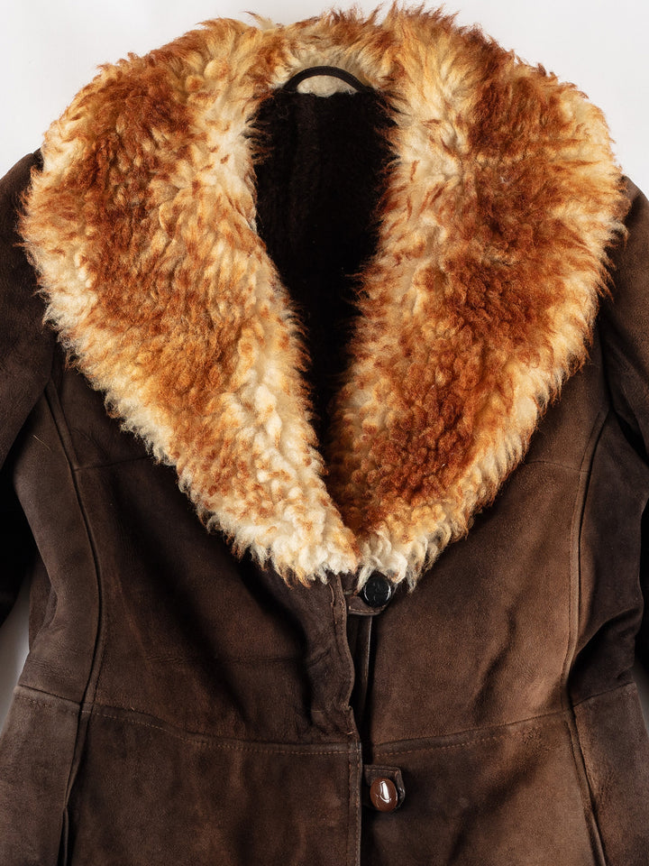 Vintage 70's Women Sheepskin Coat in BrownMN785