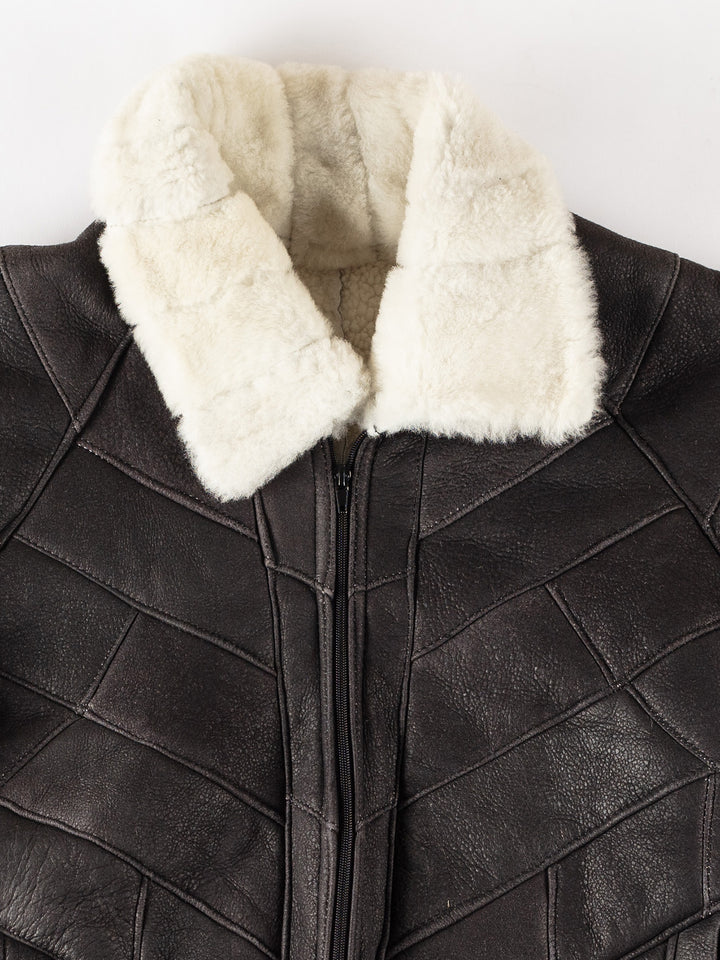 Vintage 90's Men Sheepskin Jacket in BlackVN355