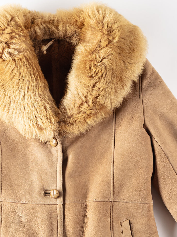 Vintage 70's Women Sheepskin Shearling Coat in Beige