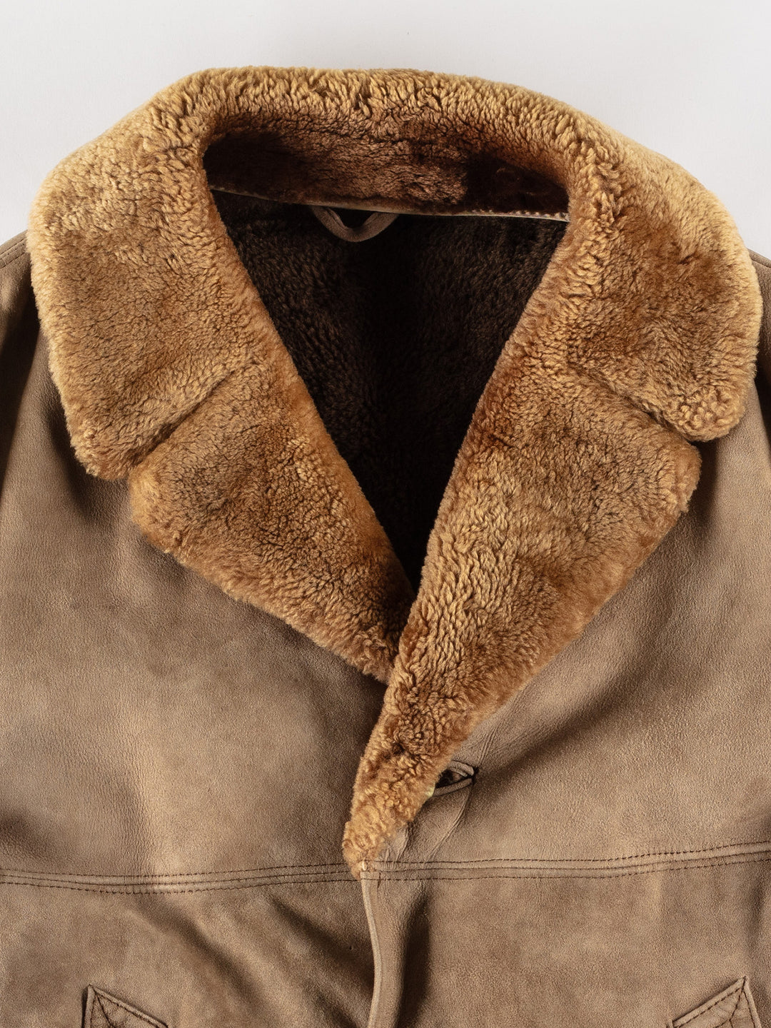 Vintage 70's Men Sheepskin Coat in BeigeVN627