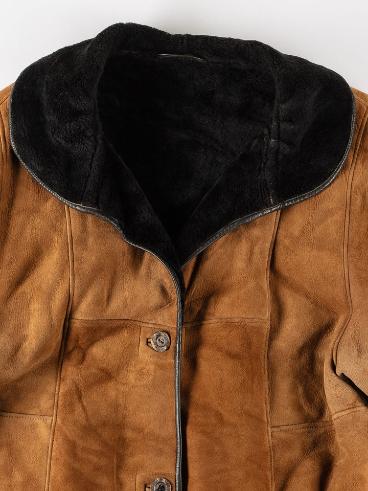 Vintage 80's Women Sheepskin Coat in BrownMN574