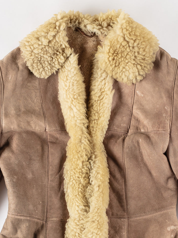 Vintage 70's Women Sheepskin Coat in BeigeMN728