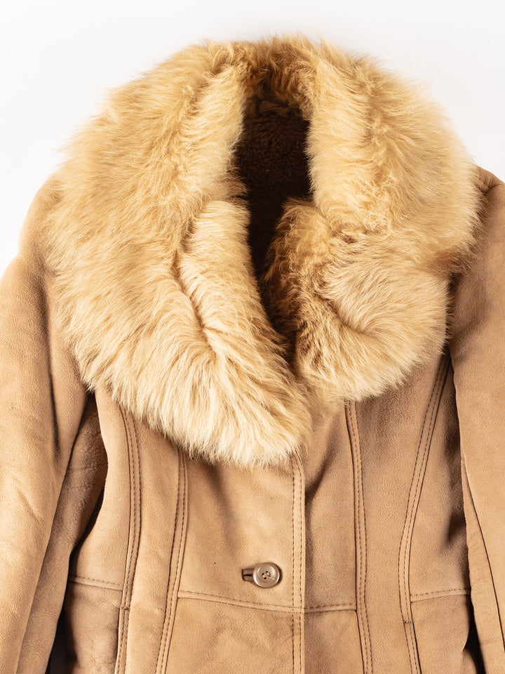 Vintage 70's Women Sheepskin Coat in BeigeMN318