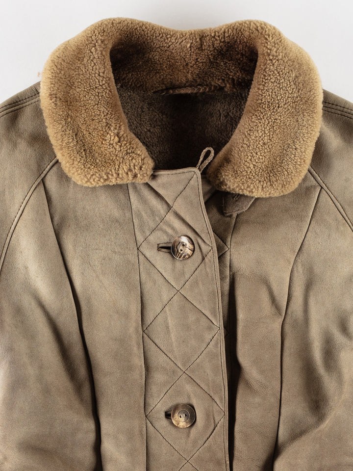 Vintage 70's Women Sheepskin Coat in BeigeMN797