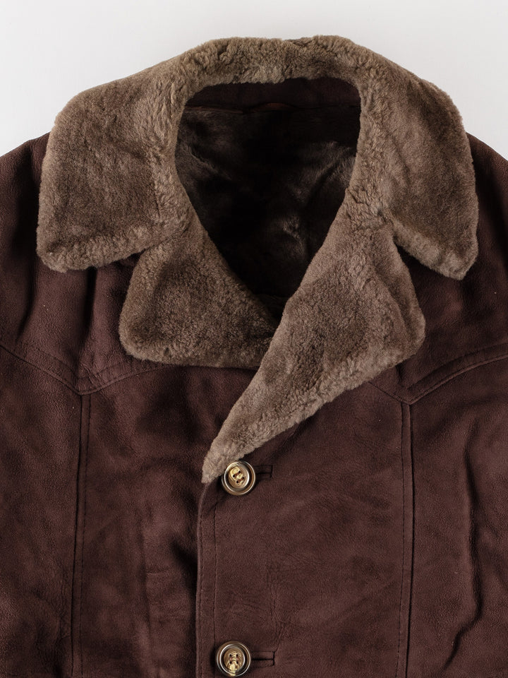 Vintage 70's Men Sheepskin Coat in BrownVN570