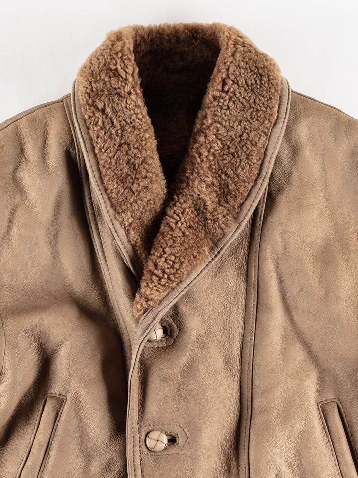 Vintage 80's Men Sheepskin Coat in BeigeVN460