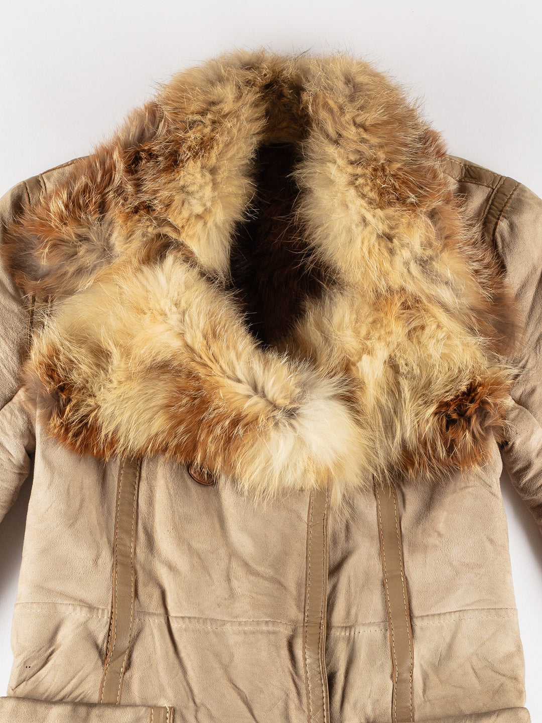 Vintage 70's Women Sheepskin Coat in BeigeMN623