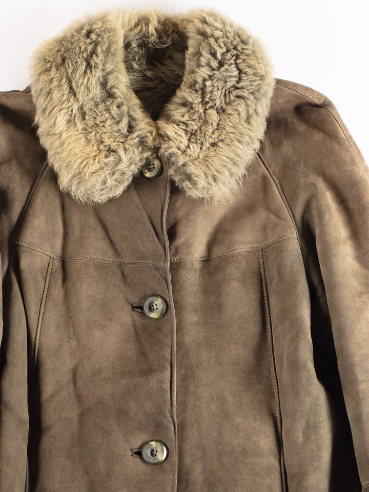 Vintage 70's Women Sheepskin Coat in Green