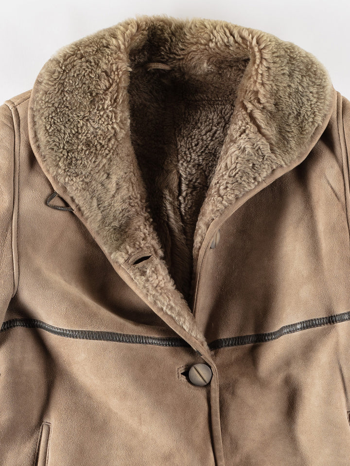 Vintage 80's Women Sheepskin Coat in BeigeMN700