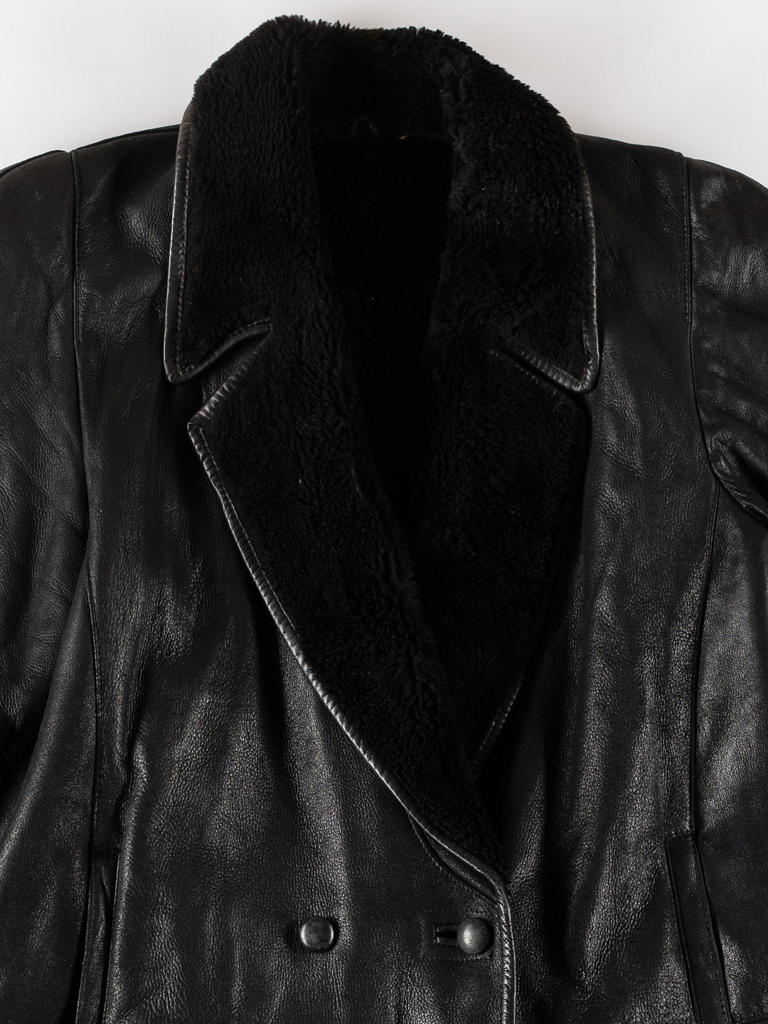 Vintage 80's Women Sheepskin Coat in BlackMN738