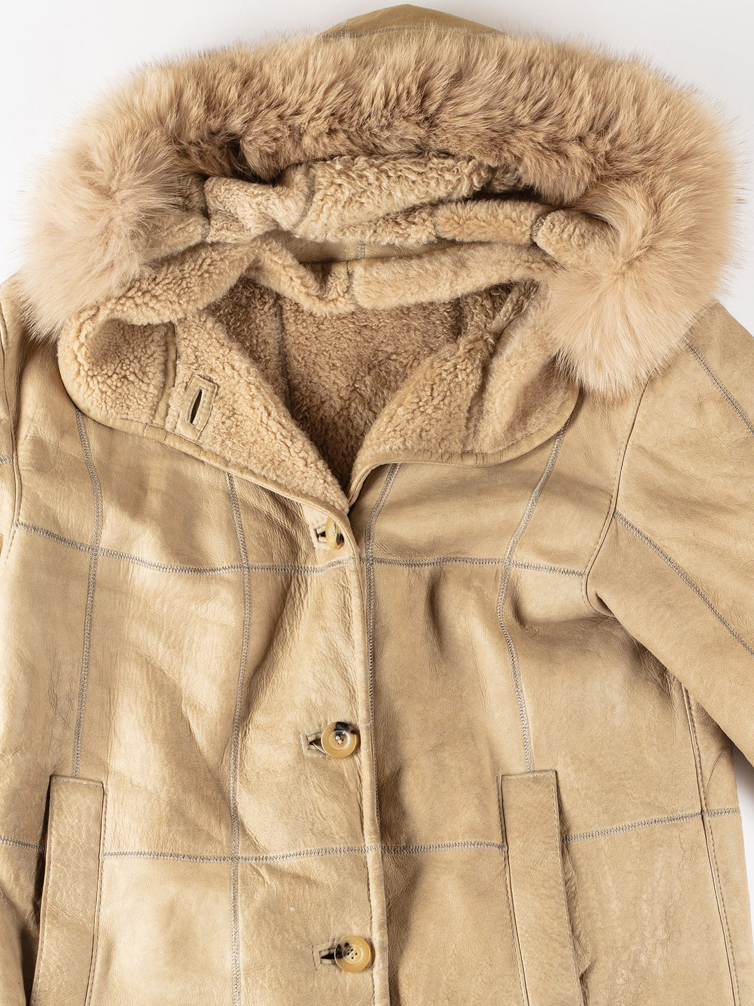 Vintage 80's Women Sheepskin Coat in BeigeMN568