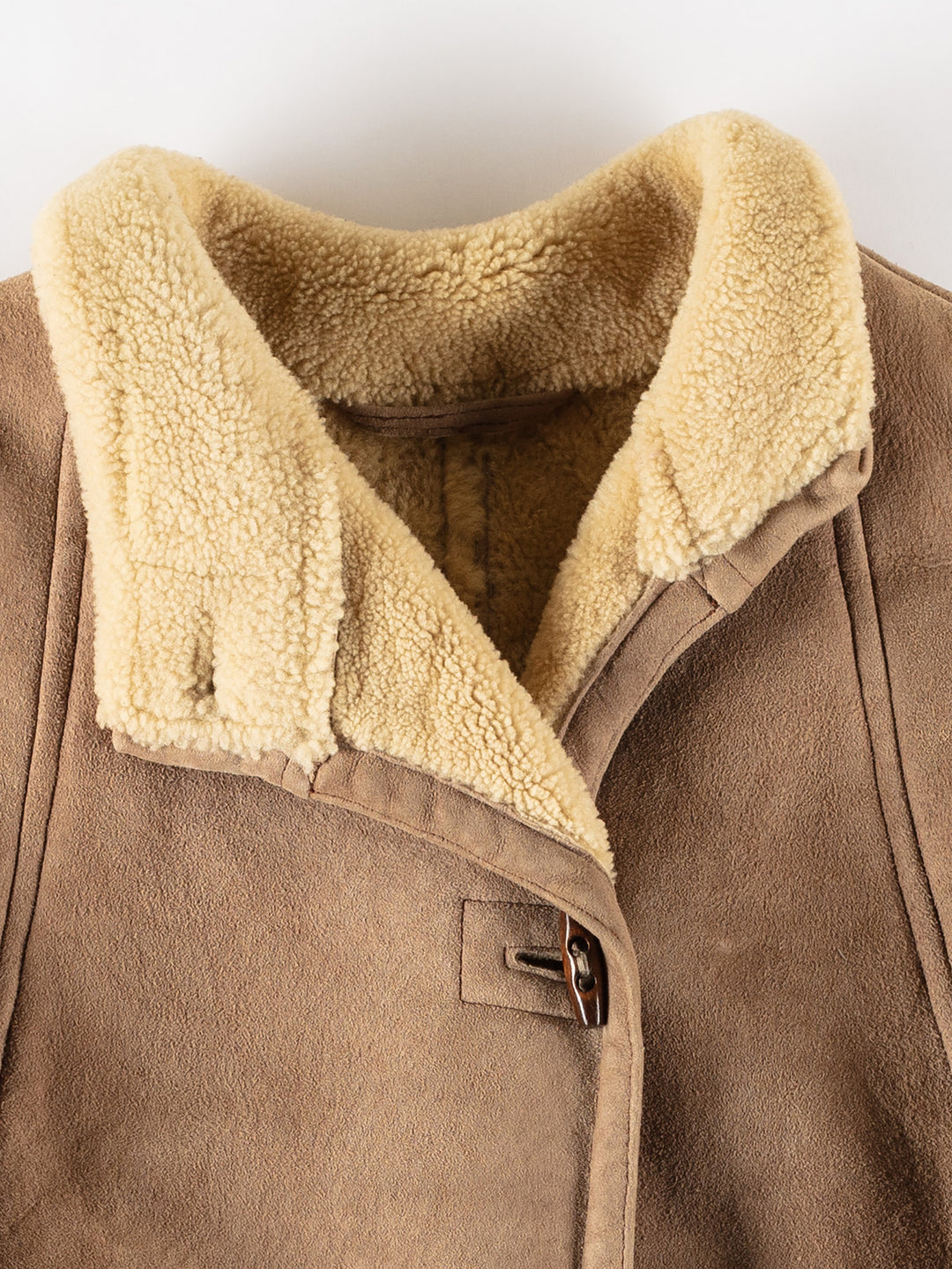 Vintage 80's Women Sheepskin Coat in BrownMN691