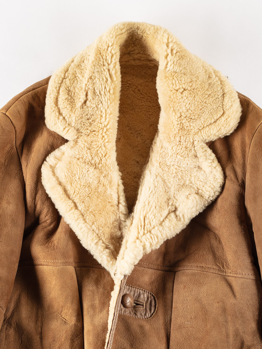 Vintage 70's Men Sheepskin Coat in BrownVN646