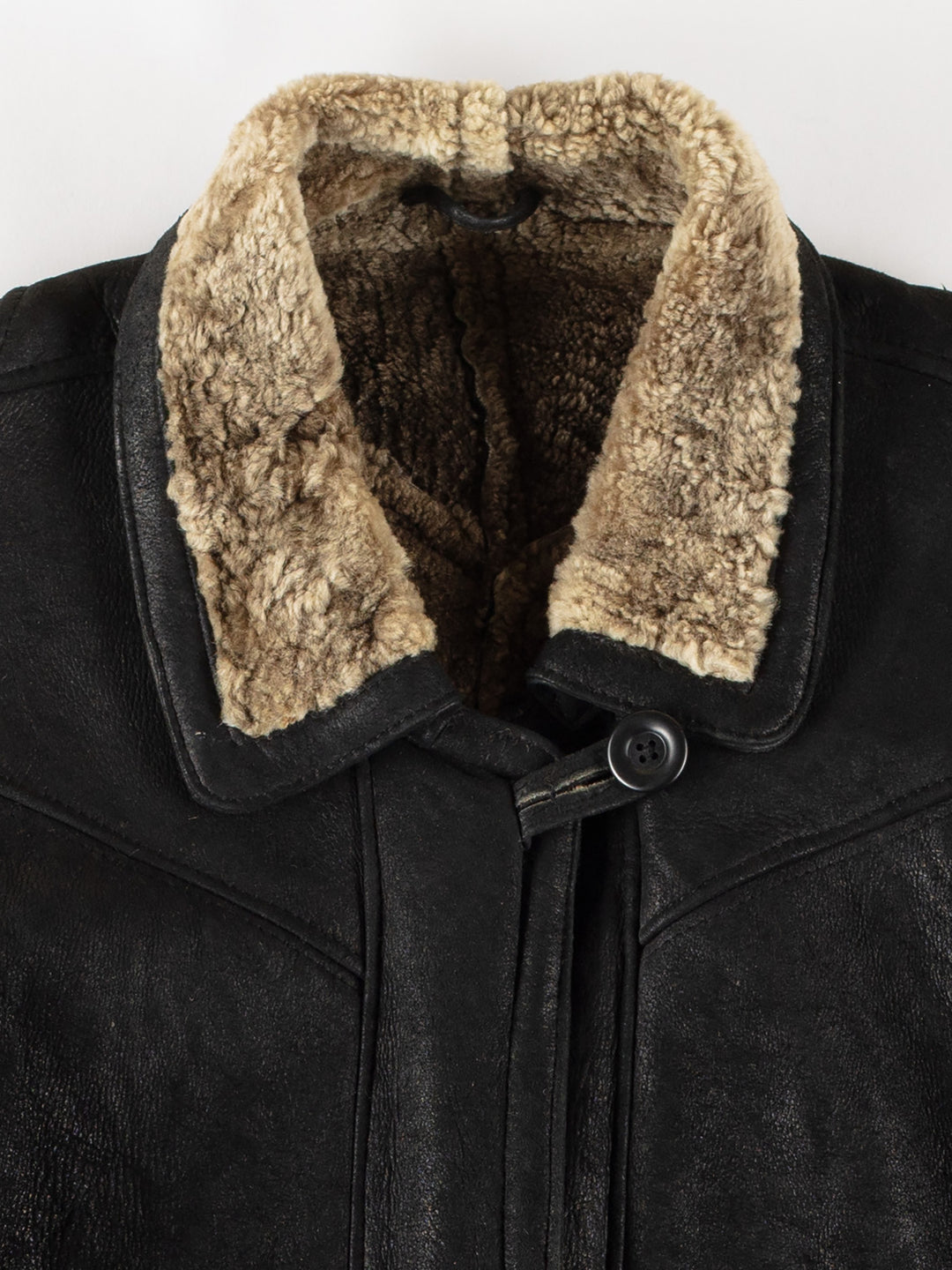 Vintage 80's Women Sheepskin Coat in BlackMN758