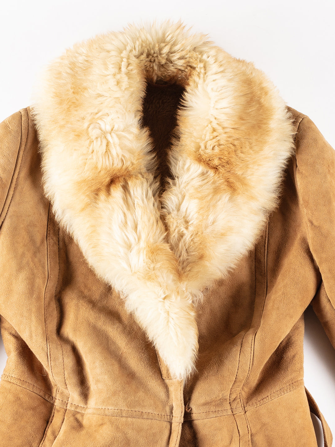 Vintage 70's Women Sheepskin Coat in BeigeMN324