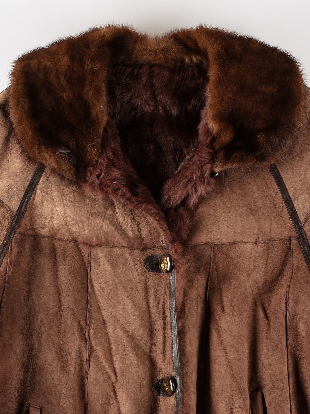 Vintage 70's Women Sheepskin Coat in BrownMN611