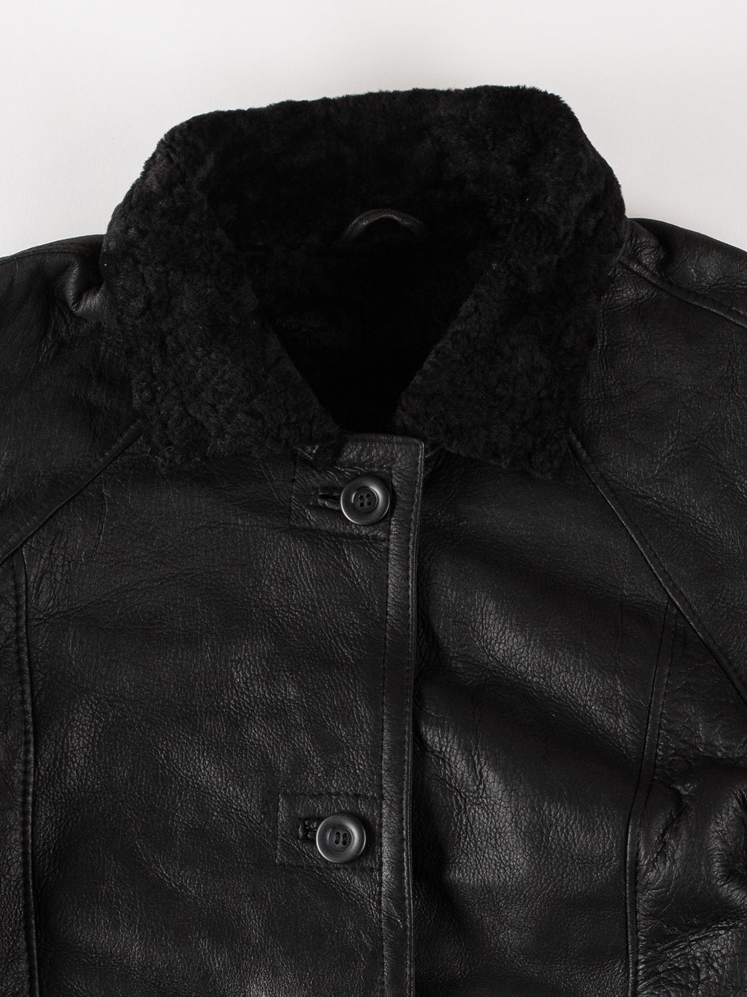 Vintage 80's Women Sheepskin Coat in BlackMN607
