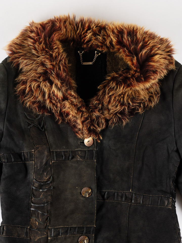Vintage 70's Women Sheepskin Coat in BlackMN630