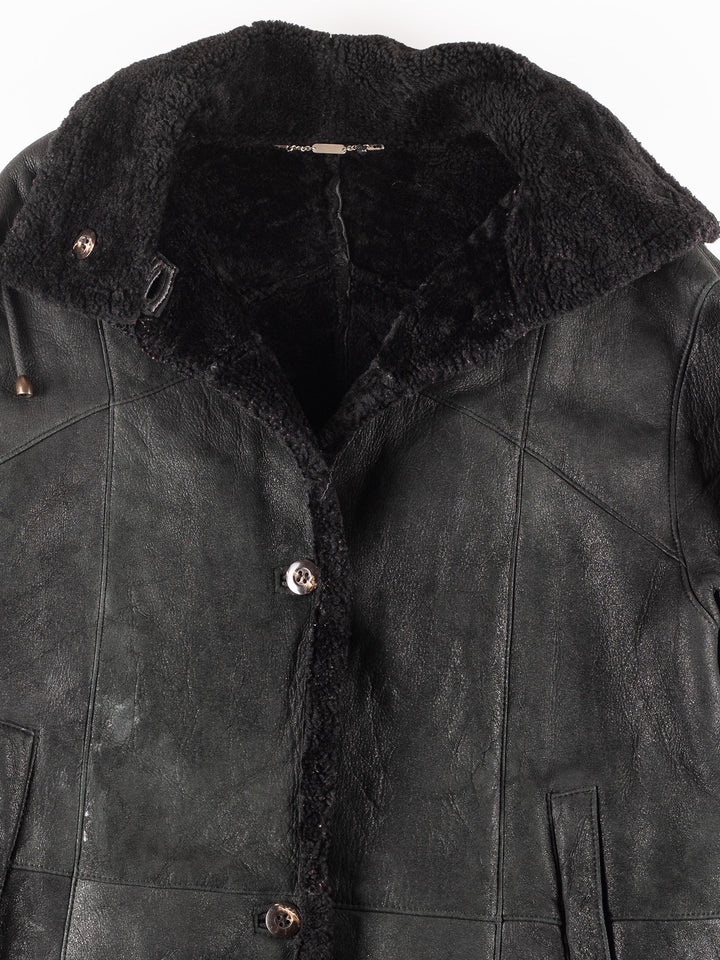 Vintage 90's Women Sheepskin Coat in Black