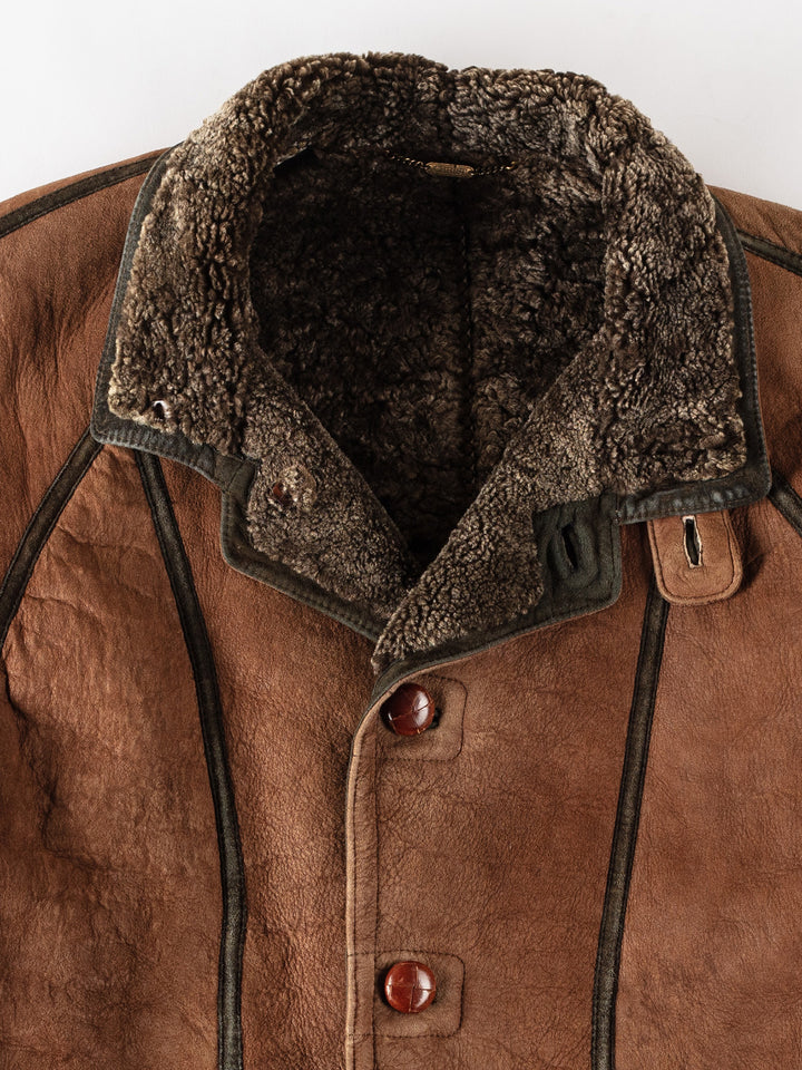 Vintage 80's Men Sheepskin Coat in BrownVN343