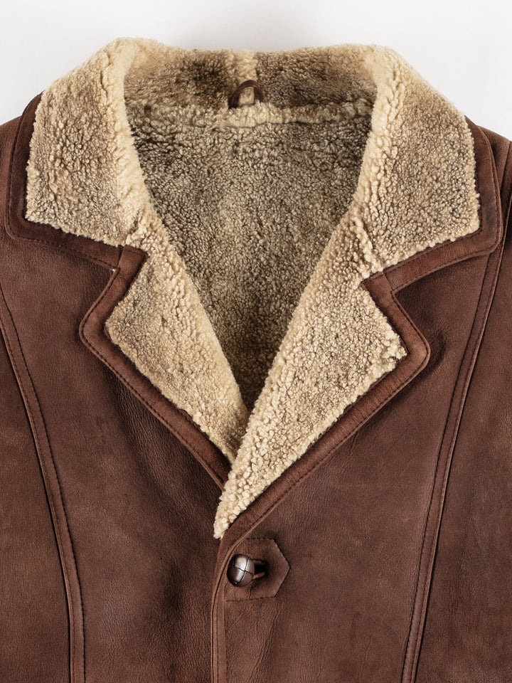 Vintage 80's Men Sheepskin Coat in BrownVN440