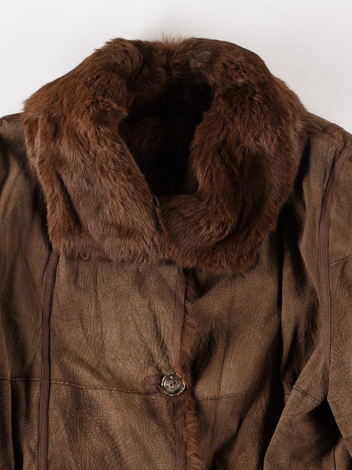 Vintage 00's Women Sheepskin Coat in BrownMN585