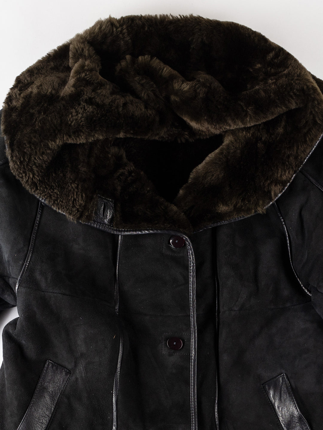 Vintage 80's Women Sheepskin Coat in BlackMN551