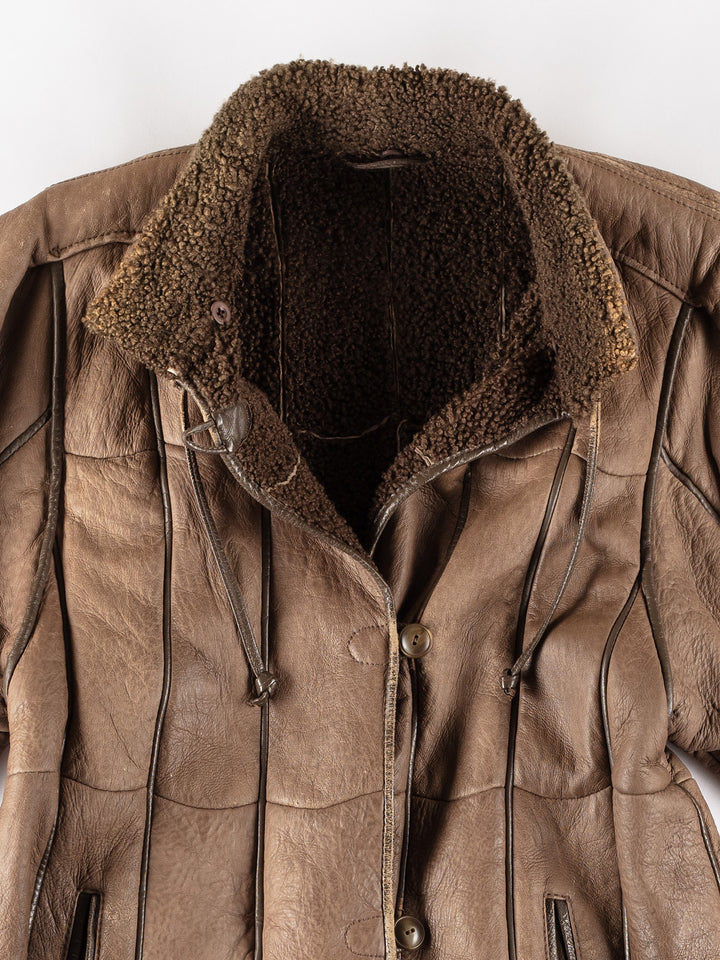 Vintage 90's Women Sheepskin Coat in BrownMN778