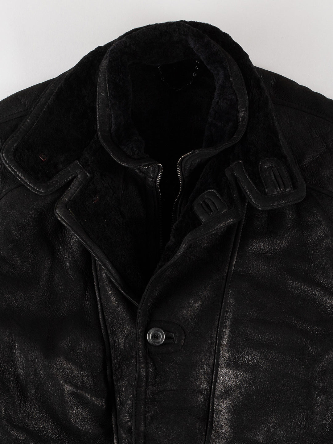 Vintage 80's Men Sheepskin Coat in BlackVN556