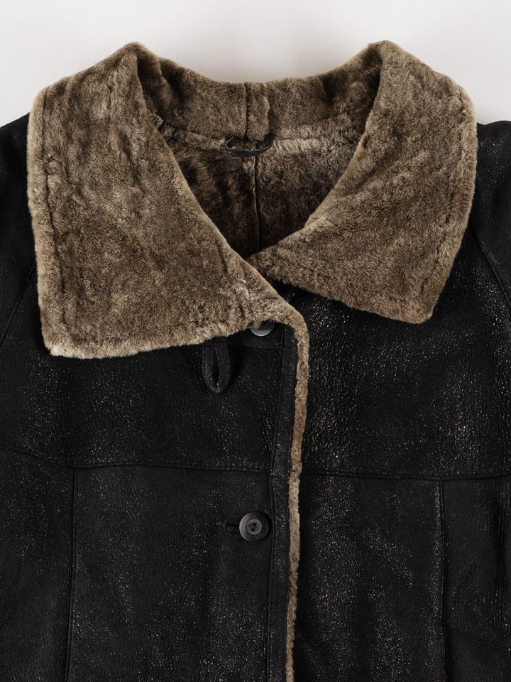 Vintage 80's Women Sheepskin Coat in BlackMN619