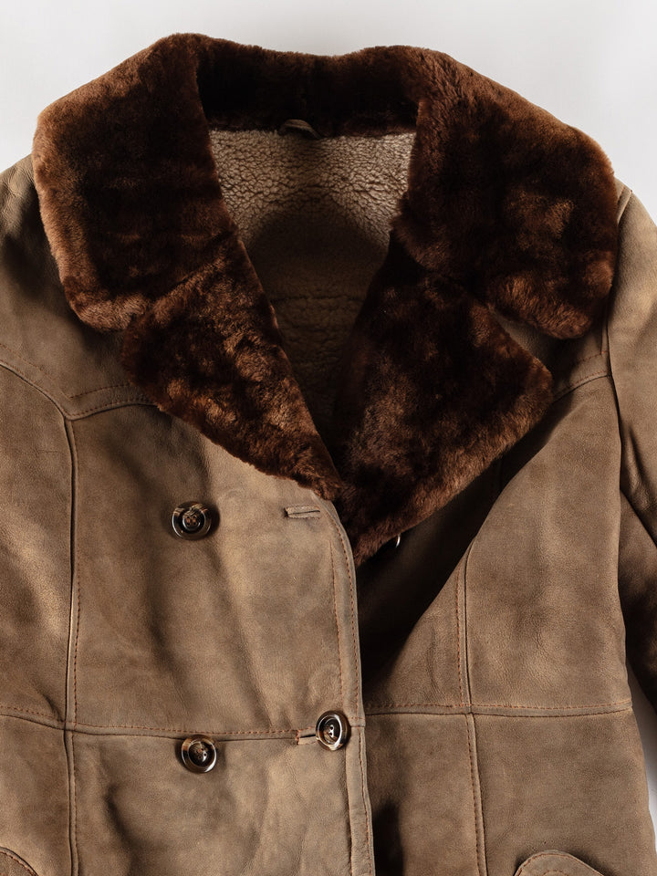 Vintage 70's Women Sheepskin Coat in BrownMN689