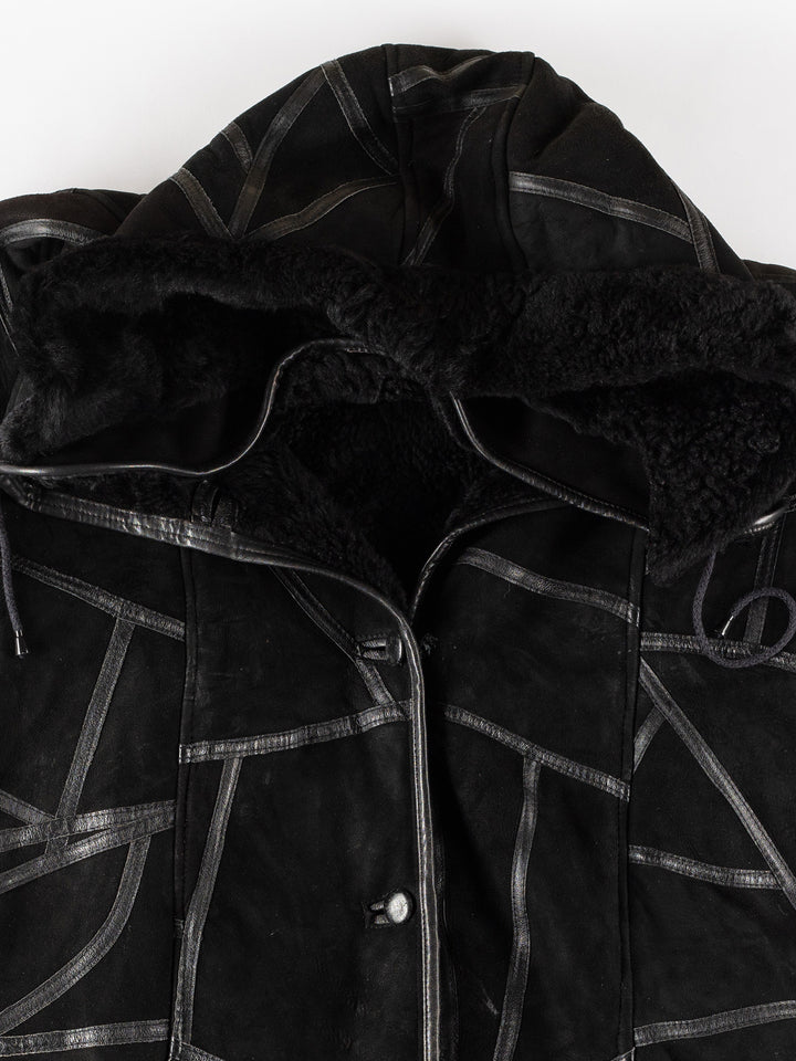 Vintage 80's Women Sheepskin Coat in BlackMN463