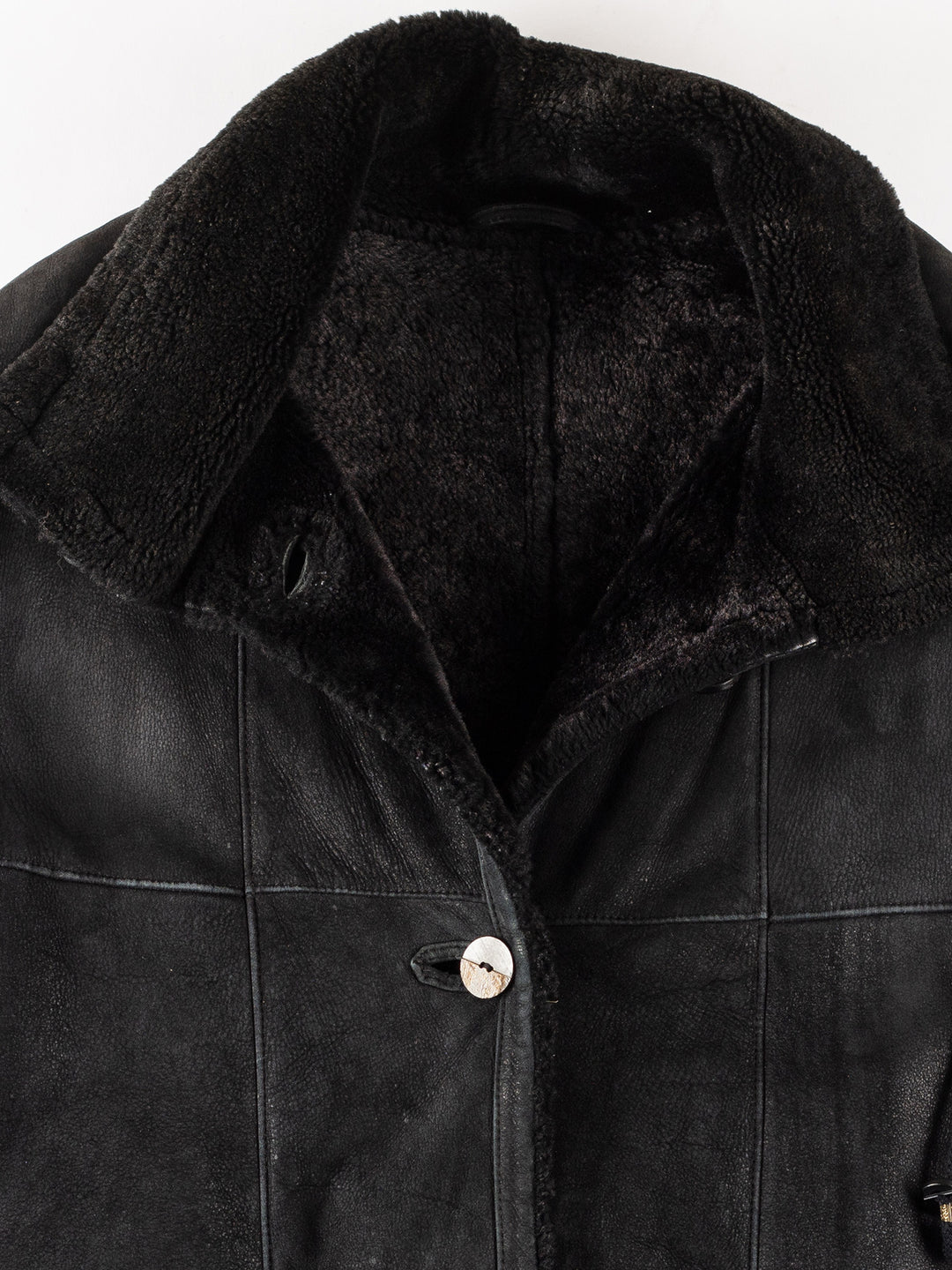Vintage 80's Women Sheepskin Coat in BlackMN297