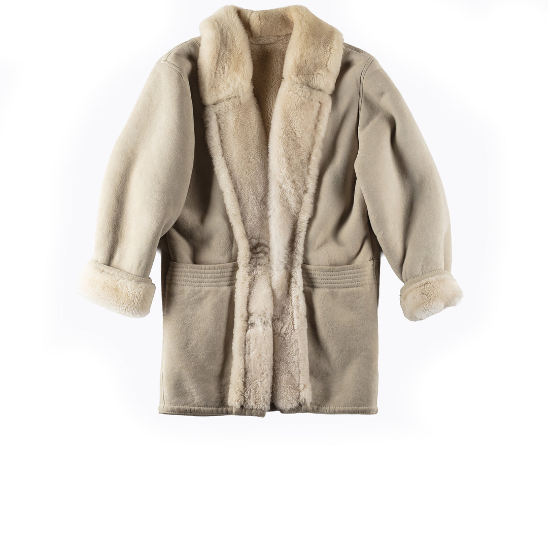 Vintage 80's Women Sheepskin Shearling Coat in Light Gray