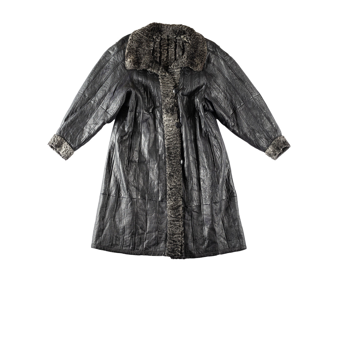 Vintage 70's Women Sheepskin Coat in GrayMN343