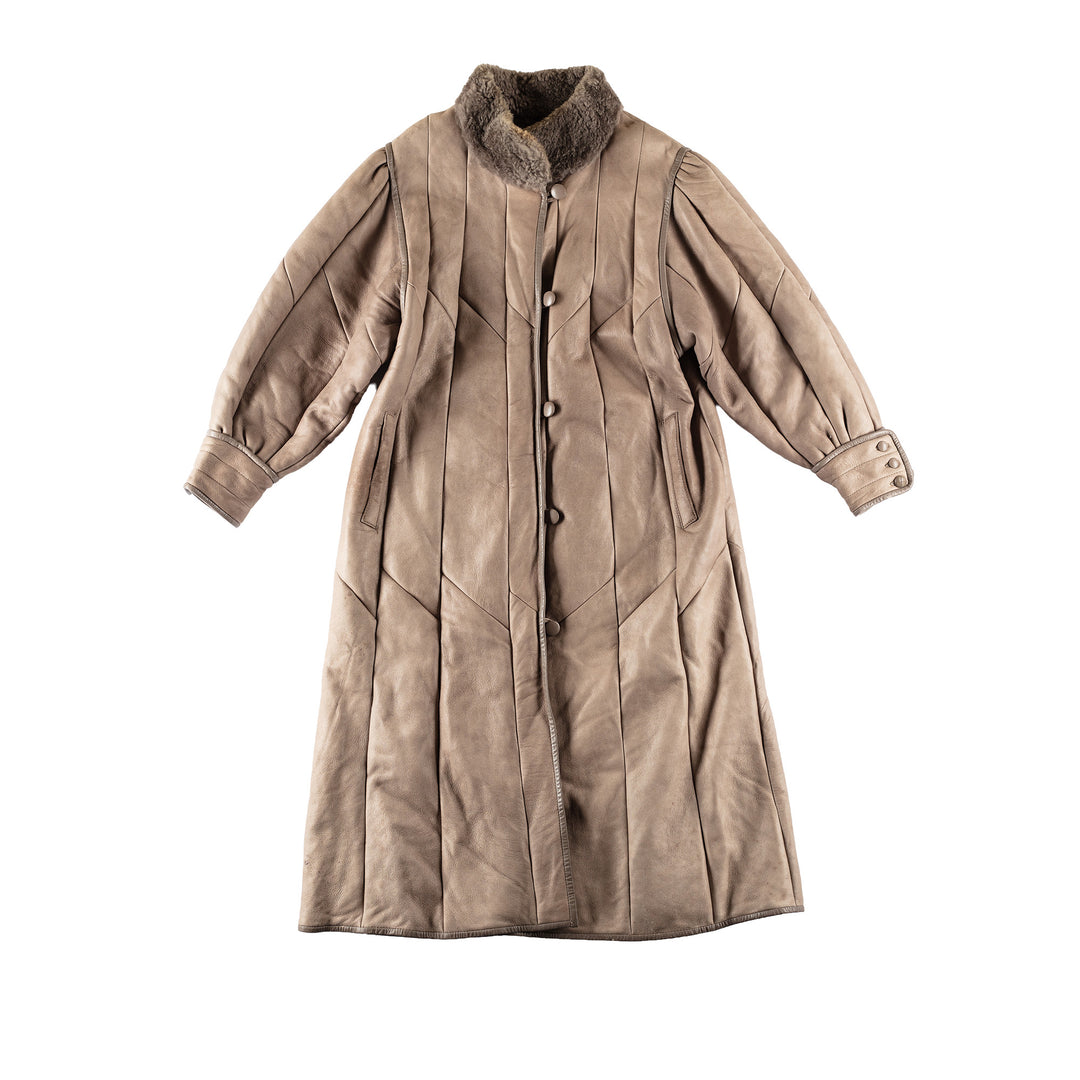Vintage 80's Women Sheepskin Coat in BeigeMN701