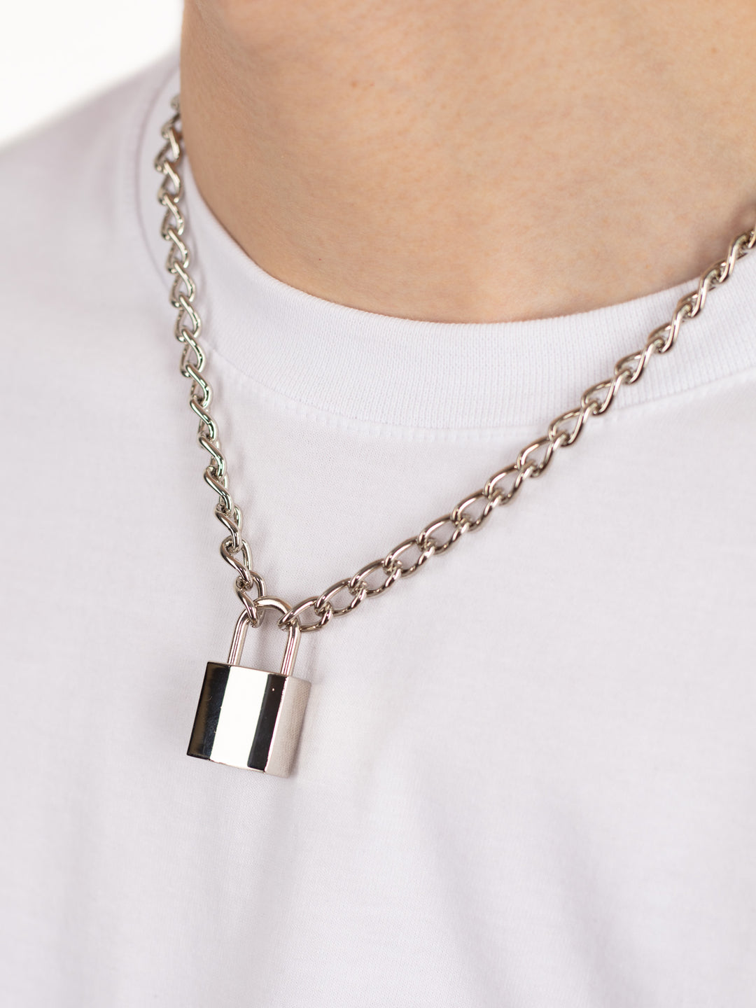 Unisex Silver or Gold Tone Padlock Steel Chain Necklace
