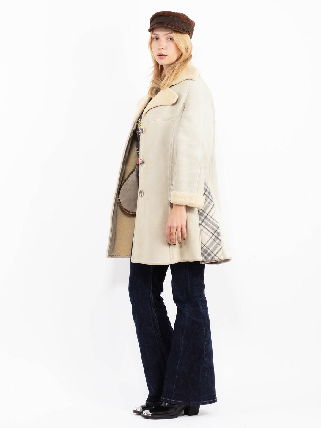 Vintage 70's Women Sheepskin Coat in Beige